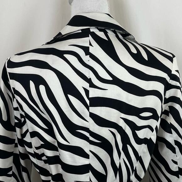 Sandro Black & White Animal Print Belted Short Trench Jacket NWOT Size M - Picture 6 of 12